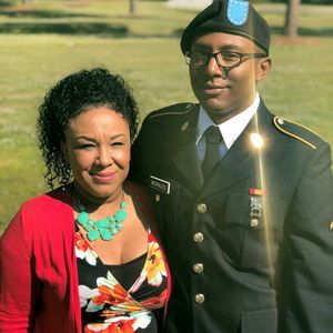 Meet your Posher, Lorenys